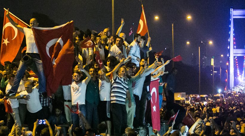 Οι μυστικές υπηρεσίες της Τουρκίας προειδοποιούν για πιθανή εκδήλωση νέου πραξικοπήματος